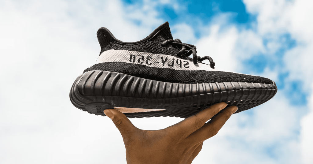 Comment repérer les fausses Adidas Yeezy Boost 350 V2
